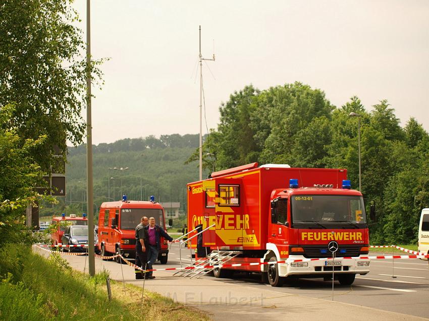 Schwerer Unfall mit Reisebus Lohmar Donrather Dreieck P183.JPG